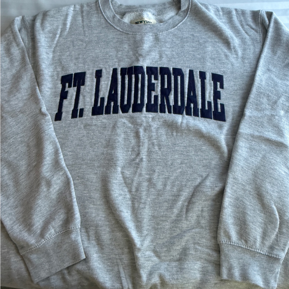 New York & Company Gray Crewneck Sweater